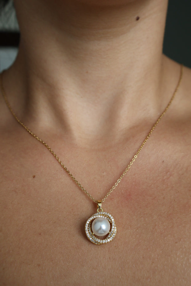 Diamonds and pearls Necklace