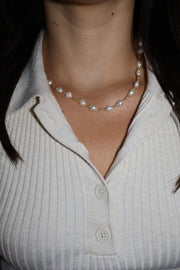 Perlas necklace